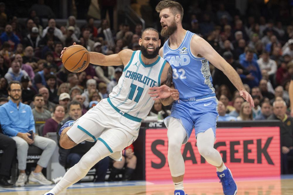 普遍现象的 普遍现象的